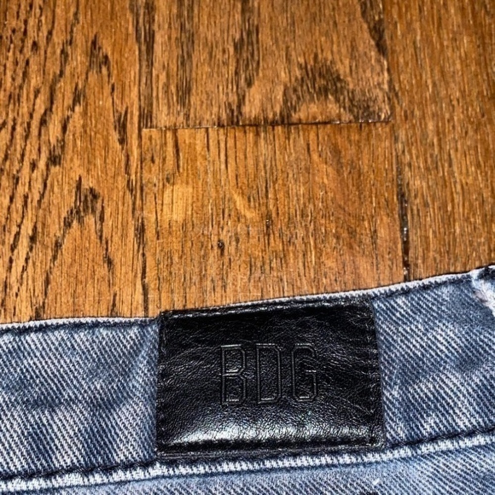 BDG Mom High Rise Jean - Picture 4 of 4